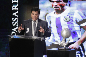 Ole: Νευροεκφυλιστική ασθένεια «χτύπησε» τον Ντανιέλ Πασαρέλα, σοκ για τον θρυλικό ποδοσφαιριστή της Αργεντινής