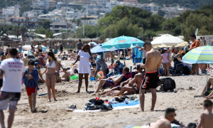 Κορονοϊός: Αυτά είναι τα μέτρα που θα ισχύουν στις παραλίες μέχρι τέλη Ιουλίου