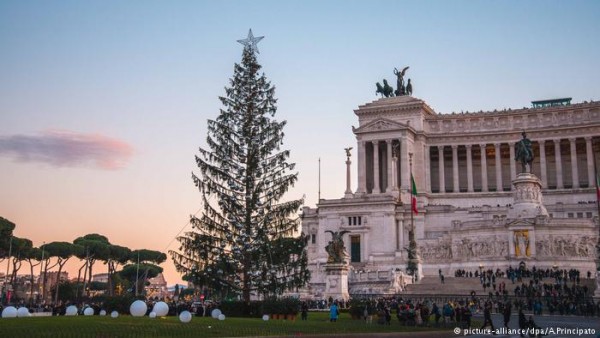 Η Ρώμη «ζηλεύει» το δέντρο του Μιλάνου