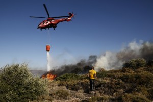 Υψηλός ο κίνδυνος πυρκαγιάς και σήμερα - 50 φωτιές το τελευταίο 24ωρο