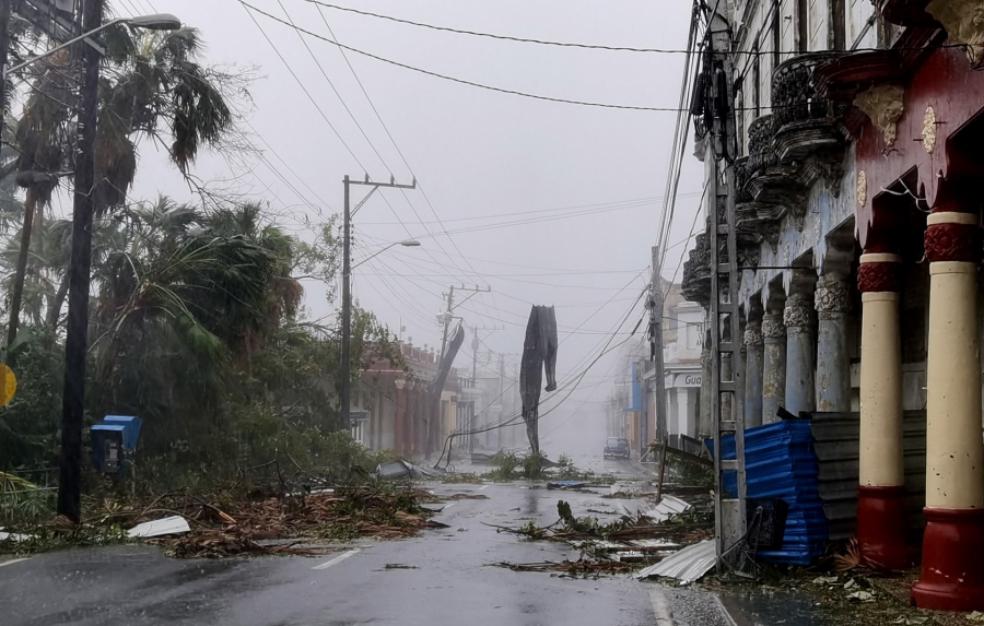 Ο κυκλώνας Ίαν σαρώνει με καταστροφική μανία τη Φλόριντα, εικόνες Αποκάλυψης (βίντεο)