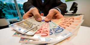 ΚΕΠΕ :Δεν επιστρέφουν οι καταθέσεις στις τράπεζες λόγω των φόρων 