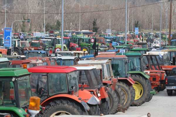 Συναντήσεις με τους βουλευτές ανά νομό ζητούν οι αγρότες της Πελοποννήσου
