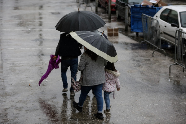 ΕΜΥ - Καιρός το Σαββατοκύριακο: Κρατήστε ομπρέλα - Έρχεται νέο «κύμα» κακοκαιρίας τις επόμενες ώρες