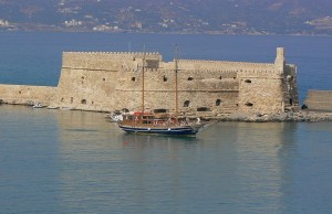 ΕΦΑ Ηρακλείου: FAKE NEWS τα περί διοργάνωσης παράστασης μουσικής jazz στο Φρούριο Rocca a Mare (Κούλε)