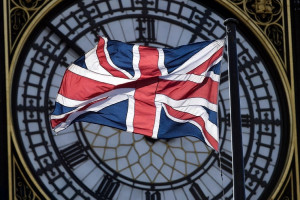 Βρετανία: Διευκρινίσεις για τη στρατηγική εξόδου από το Lockdown ζητά η αντιπολίτευση - Παράταση στα μέτρα