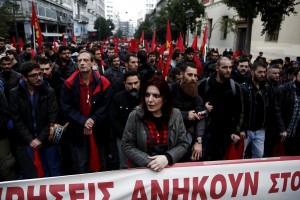 Θεσσαλονίκη: Σε εξέλιξη οι καθιερωμένες πορείες για την επέτειο του Πολυτεχνείου