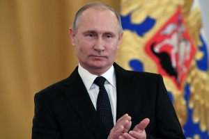 Πούτιν καλεί Τραμπ σε μια «πραγματιστική συνεργασία»
