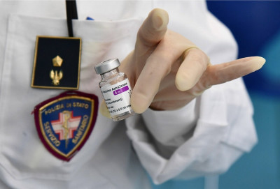 Γαλλία: Ανακοίνωσε τρεις νέες περιπτώσεις θρομβώσεων και δύο ακόμη θανάτους που σχετίζονται με το εμβόλιο της AstraZeneca