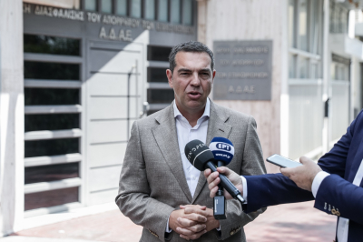 Αλέξης Τσίπρας: Ο Μητσοτάκης «ακούει» τους πολιτικούς αντιπάλους αλλά όχι την απόγνωση της κοινωνίας