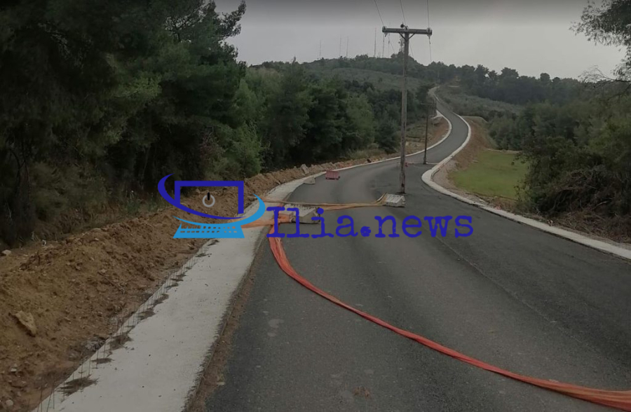 Incredible and yet Greek: A contractor laid asphalt on PPC pillars