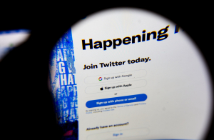 Twitter και Έλον Μασκ στα δικαστήρια τον Οκτώβριο για την εξαγορά της πλατφόρμας