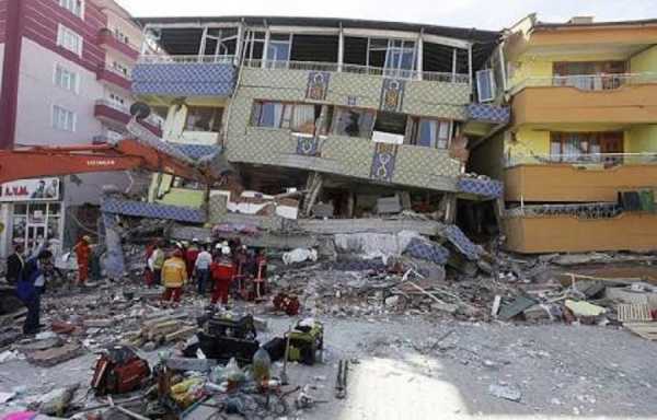 Τραγωδία στον Ισημερινό - Στους 233 ο αριθμός των θυμάτων από τον εγκέλαδο