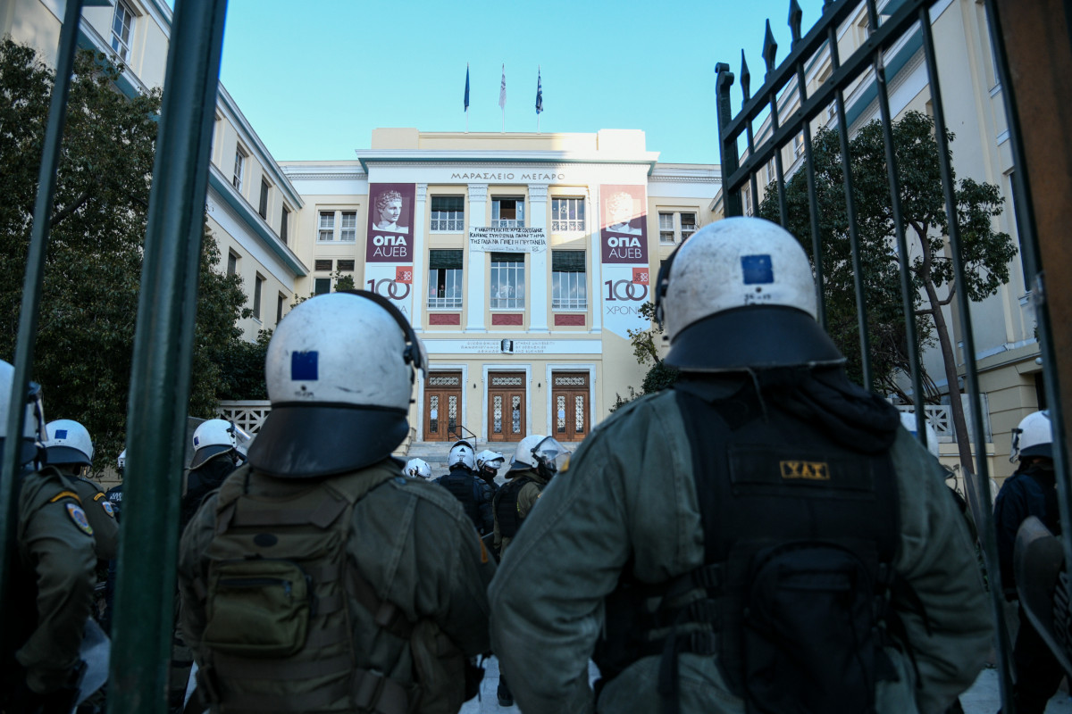 Eurokinissi 1.030 προσλήψεις ειδικών φρουρών για τη φύλαξη των ΑΕΙ (ΦΕΚ)