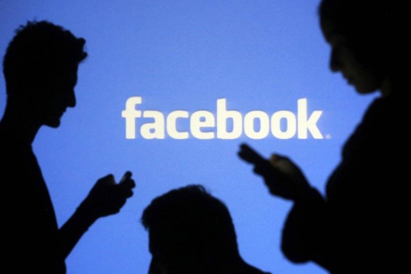 Facebook: &quot;Σοκαρισμένη που εξαπατήθηκε&quot; δηλώνει η εταιρία γιά την διαρροή προσωπικών δεδομένων