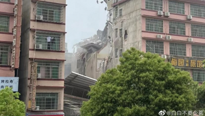 Kίνα: Βρέθηκε ζωντανός 3 ημέρες μετά την κατάρρευση κτιρίου στην Τσανγκσά