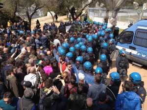 Ιταλία: Συμπλοκές αστυνομίας - οικολόγων ακτιβιστών με φόντο τον TAP