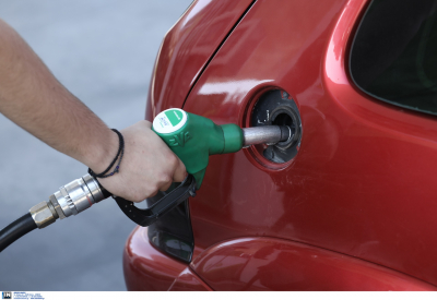 Επίδομα βενζίνης: Στο ΦΕΚ η απόφαση, ανοίγει η πλατφόρμα στις 26 Απριλίου, πώς γίνονται οι αιτήσεις με το ΑΦΜ