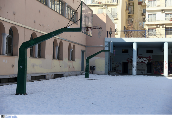 Εκτακτη σύσκεψη για κακοκαιρία, κλειστά σχολεία στην Αττική ακόμα και τη Δευτέρα