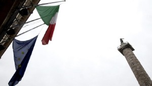 Οι πρόωρες εκλογές «απειλή» για την οικονομική σταθερότητα της Ιταλίας