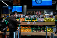 Μείωση ΦΠΑ στα τρόφιμα: Ανοιχτό άφησε το ενδεχόμενο και Χρήστος Σταϊκούρας