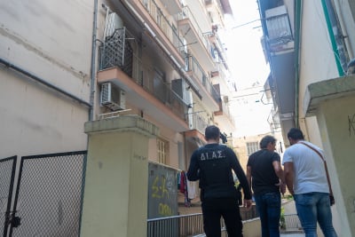 Γυναικοκτονία στη Θεσσαλονίκη: Συνελήφθη ο δράστης, βίντεο από τη στιγμή της σύλληψης