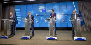 Ικανοποίηση στο Eurogroup - Δόση στα τέλη Ιανουαρίου λέει ο Ρέγκλινγκ