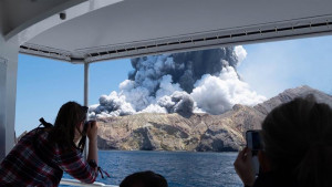 Νέα Ζηλανδία, έκρηξη ηφαιστείου: Στους οκτώ οι νεκροί, εννέα παραμένουν οι αγνοούμενοι