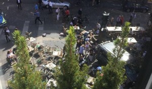 Μύνστερ: Στους 4 οι νεκροί από φορτηγό που έπεσε πάνω σε πεζούς- 30 τραυματίες, οι 6 σοβαρά