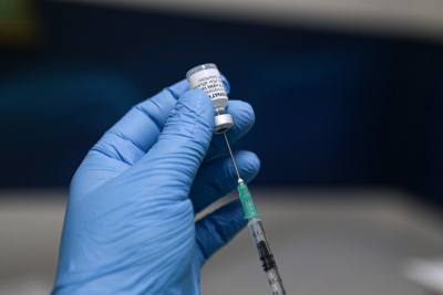Κορονοϊός: Νέες οδηγίες για τους πλήρως εμβολιασμένους που έρχονται σε επαφή με κρούσμα