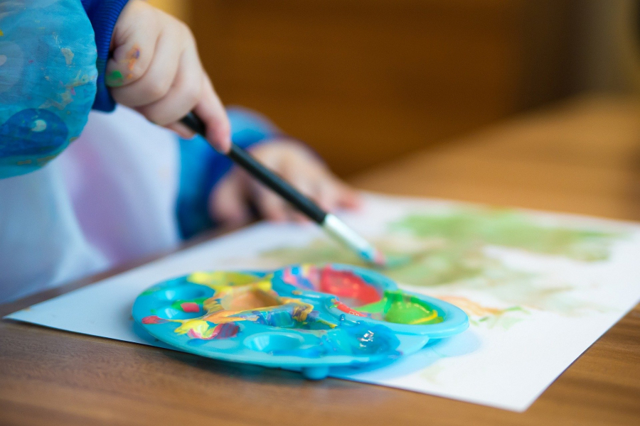 Πάτρα: Η παιδοψυχολόγος που «διάβασε» την ζωγραφιά της 9χρονης διαψεύδει τα δημοσιεύματα που θέλουν να δέχτηκε απειλές από τη μάνα
