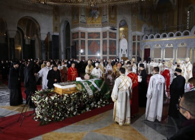 Σερβία: Κηδεύτηκε ο Πατριάρχης Ειρηναίος, που απεβίωσε από επιπλοκές του κορονοϊού
