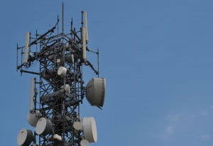 ΑΔΑΕ: Εγείρει ζητήματα αντισυνταγματικότητας για το σπάσιμο απορρήτου στις τηλεπικοινωνίες