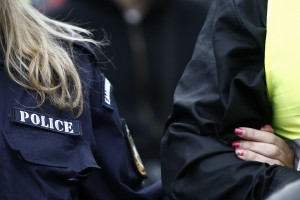 Αστυνομικοί διαμαρτυρήθηκαν έξω από τον Λευκό Πύργο