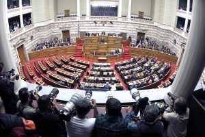 Βουλευτές του ΣΥΡΙΖΑ καλούν την κυβέρνηση να αποσύρει το Μνημόνιο