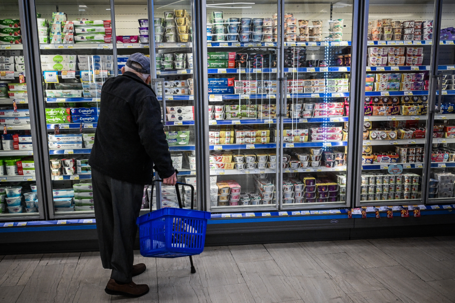 Θεοφάνεια: Τι ισχύει για τα σούπερ μάρκετ και τα καταστήματα αύριο