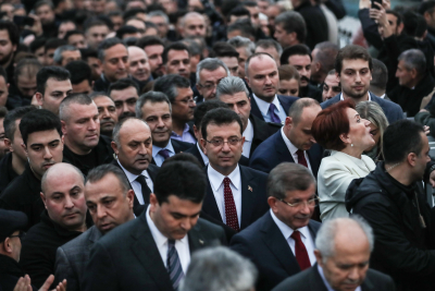 Κωνσταντινούπολη: Για δεύτερη ημέρα συνεχίζονται διαδηλώσεις κατά της φυλάκισης του Εκρέμ Ιμάμογλου