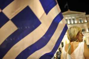 Στο τραπέζι η αναδιάρθρωση χρέους της Ελλάδας, λένε οι Γάλλοι