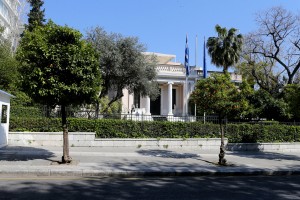 Διπλωματία και όχι πυραύλους προκρίνει η ελληνική κυβέρνηση για τη Συρία