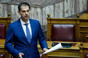 Μαίνεται ο «πόλεμος» ανακοινώσεων κυβέρνησης - ΣΥΡΙΖΑ - Τα «έβαλε» η Νοτοπούλου με τον Θεοχάρη