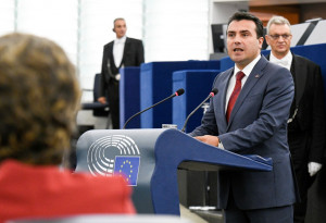 Ο Ζάεφ συνεχίζει να αποκαλεί τη χώρα του Μακεδονία