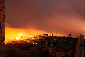 ΗΠΑ: Μαίνονται οι πυρκαγιές στην Καλιφόρνια - Απομακρύνθηκαν 50.000 άνθρωποι (pics)