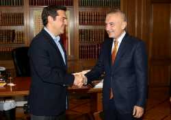 Τσίπρας: Να προστατεύσουμε τις ελληνοαλβανικές σχέσεις από εθνικιστικές φωνές