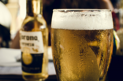 Κι όμως η «μπυροκοιλιά» είναι μύθος -4 μύθοι για την μπύρα που ακόμα πιστεύεις