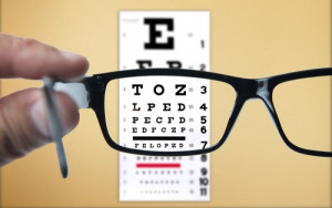 Γυαλιά οράσεως: Απλήρωτοι χιλιάδες ασφαλισμένοι του ΕΟΠΥΥ - Τι θα γίνει με τις αποζημιώσεις