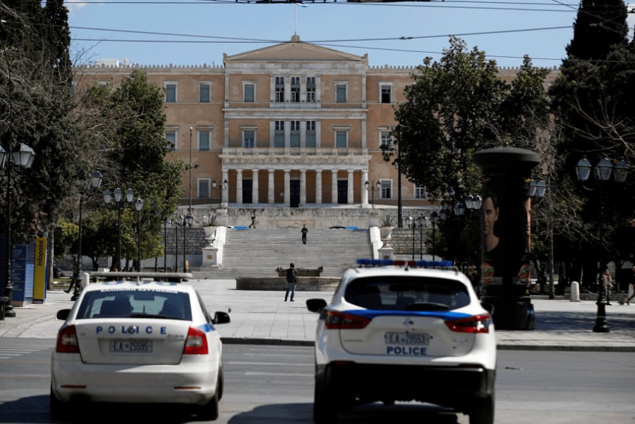 Βασιλακόπουλος: Εκτόνωση του κορονοϊού το Πάσχα, αν δεν εμφανιστεί νέα μετάλλαξη