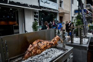 Πάσχα: Ελληνικά κρέατα στις αγορές, τι πρέπει να προσέξουν οι καταναλωτές