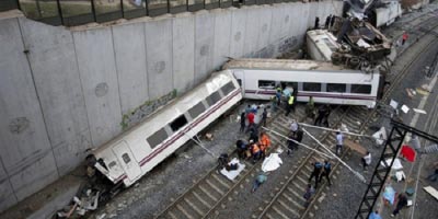 Η στιγμή της σύγκρουσης του Φονικού τρένου στην Ισπανία δείτε το video
