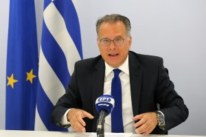 Γ. Κουμουτσάκος: Ο ΥΠΕΞ αποδέχεται ότι η Ελλάδα έχει αλυτρωτικές βλέψεις έναντι των Σκοπίων