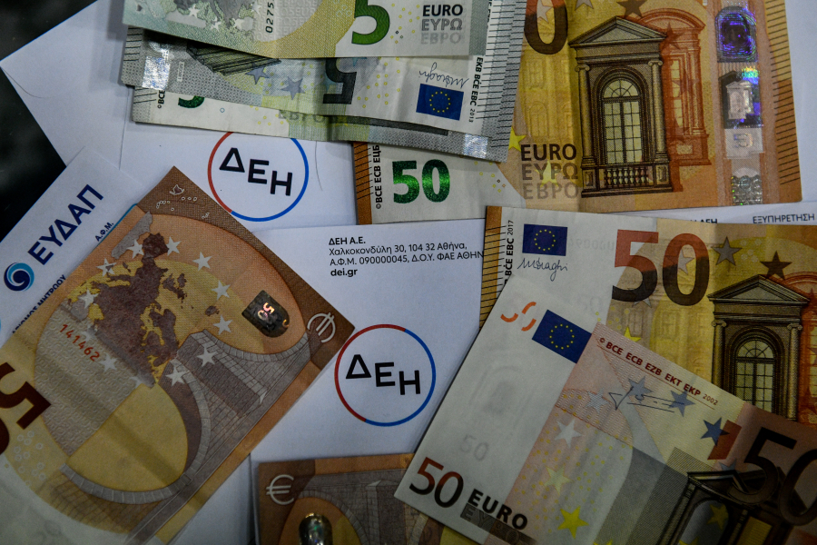 Λογαριασμοί ρεύματος: Κατευθείαν σε IBAN και με ελάχιστο «κόπο» οι επιστροφές έως 600 ευρώ